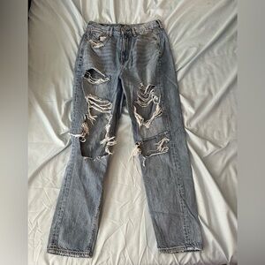 American Eagle Outfitters Ripped light blue mom Jeans
